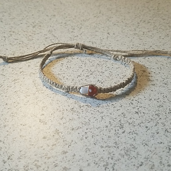 Hemp Anklet with mushroom pendant - Picture 1 of 8